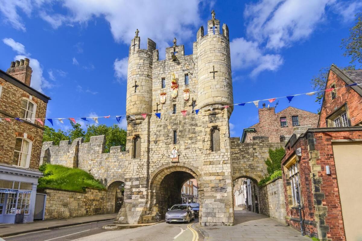 Stylish Flat Near The City Centre - Pass The Keys York Exterior foto