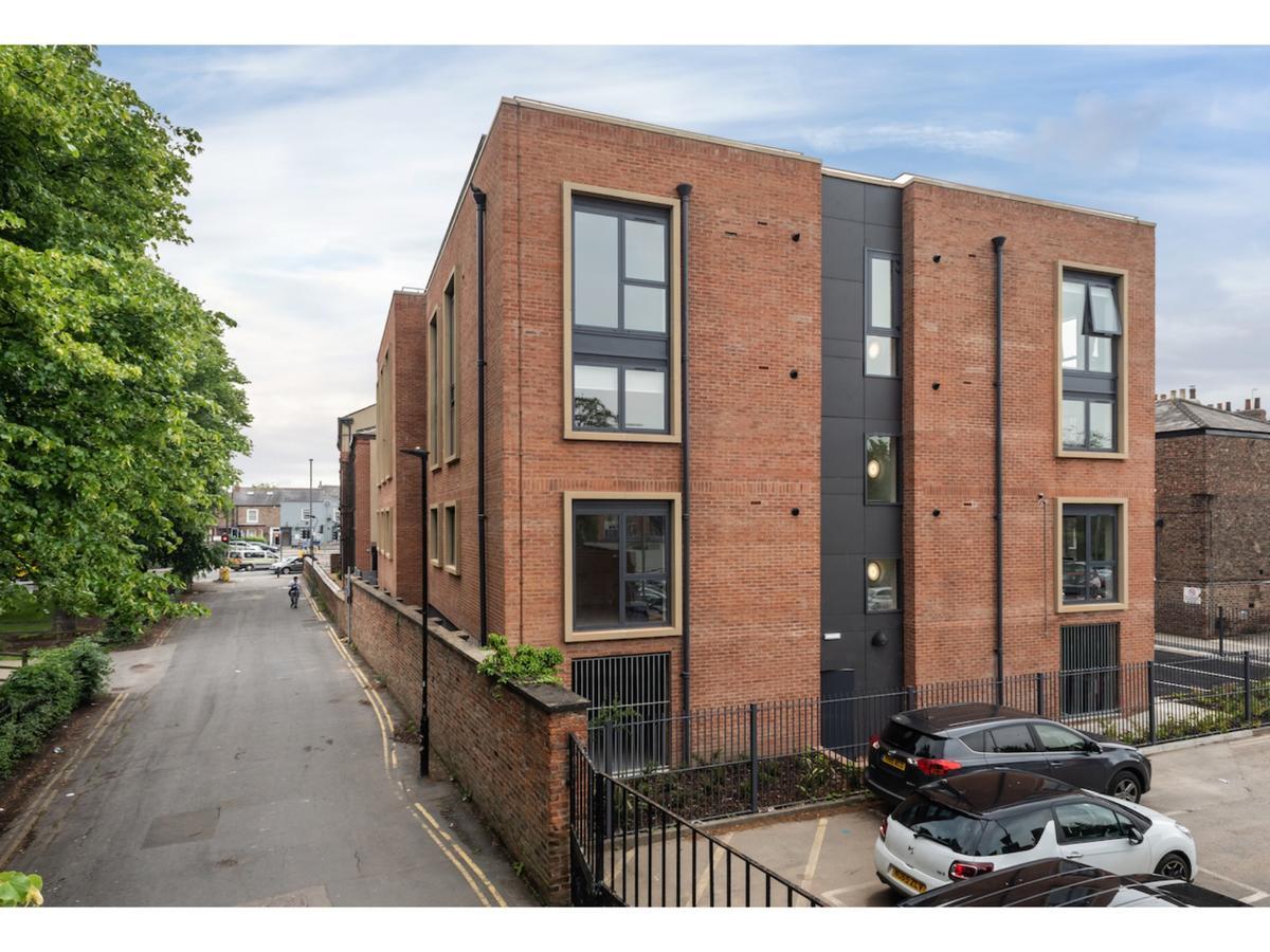 Stylish Flat Near The City Centre - Pass The Keys York Exterior foto
