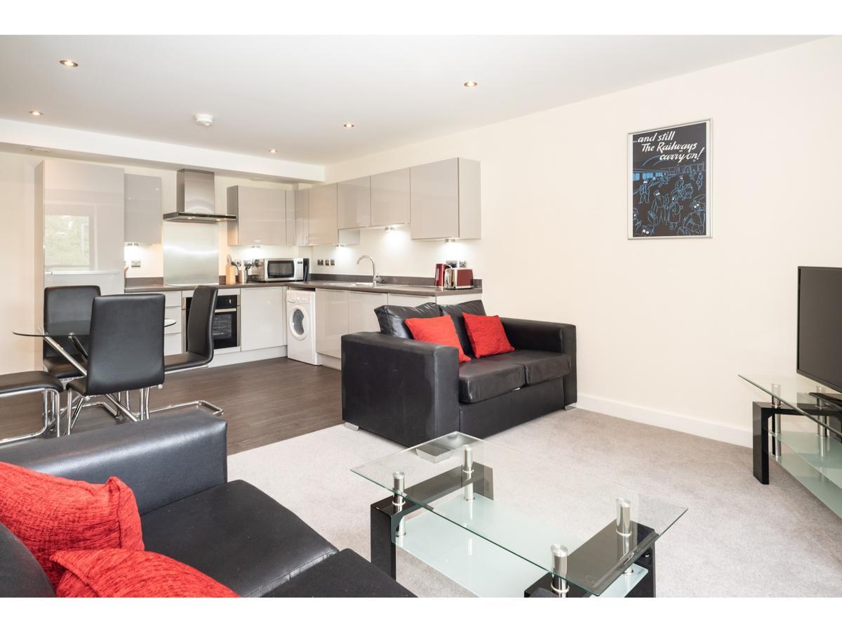Stylish Flat Near The City Centre - Pass The Keys York Exterior foto